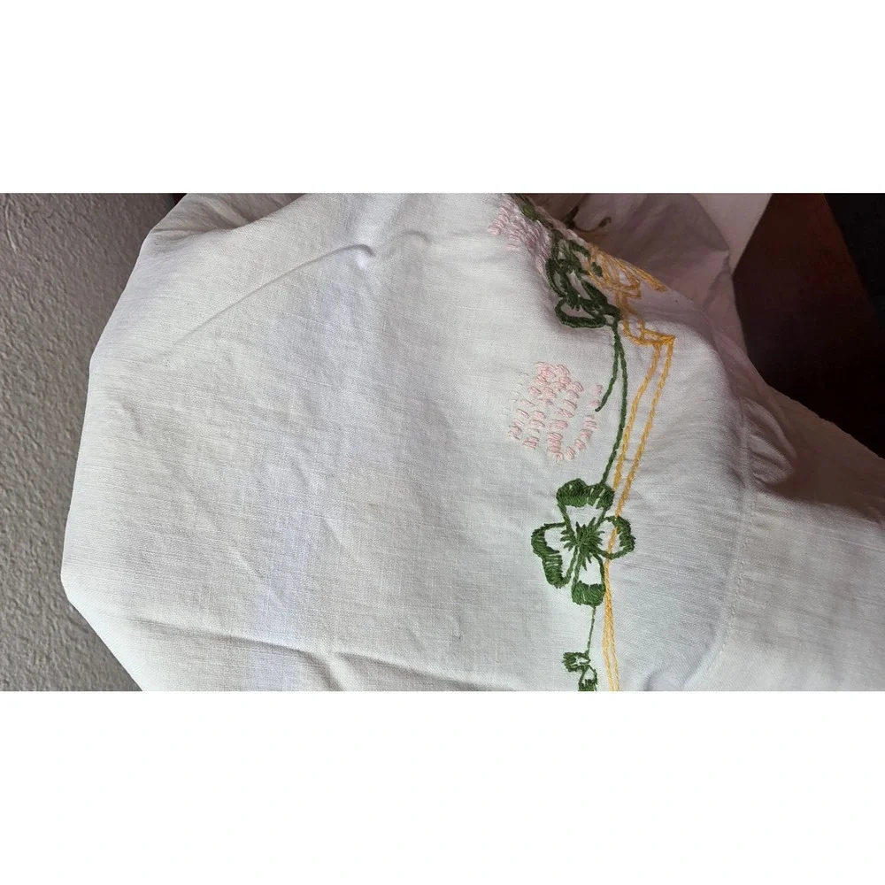 VTG Unbranded Embroidered 90s Y2k Pillowcase Set Cream Southern Belle Lace